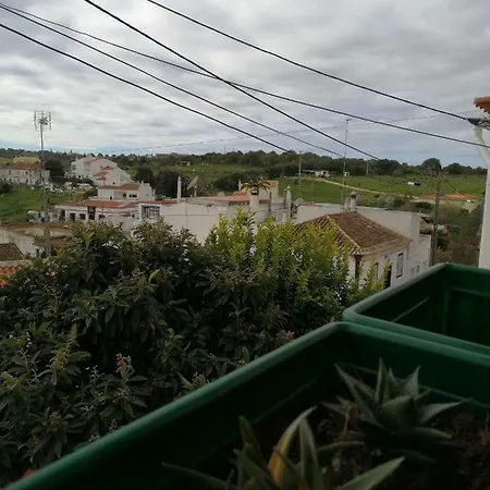 Casinha Das Flores Ferienhaus Espiche
